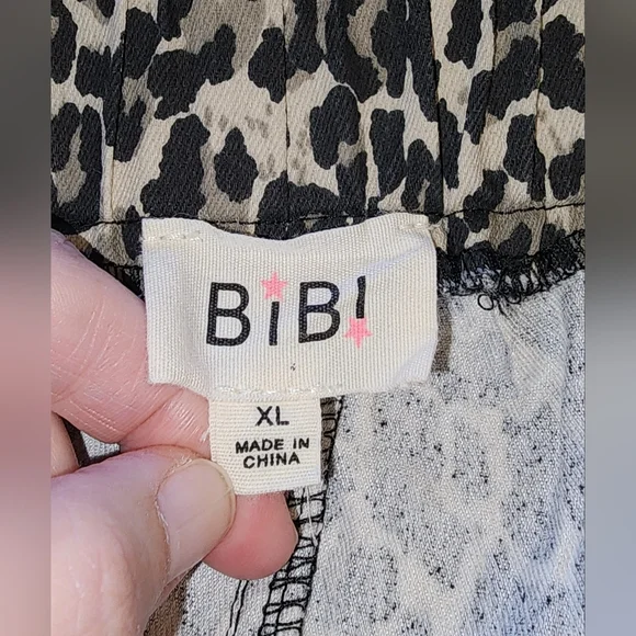 Bibi Leopard Print Jogger Pants with Pink Stripes. Size XL. - Picture 5 of 7